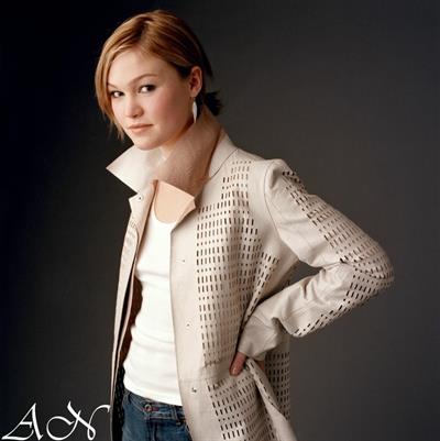 Julia Stiles