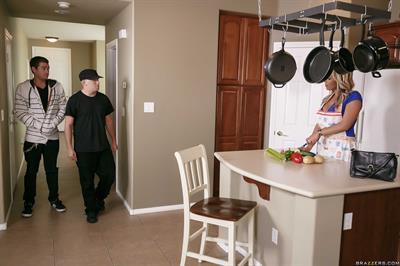 Olivia Austin - Big Titties blonde beauty with gorgeous hourglass figure, bounteous curves and  thick whooty ass. 