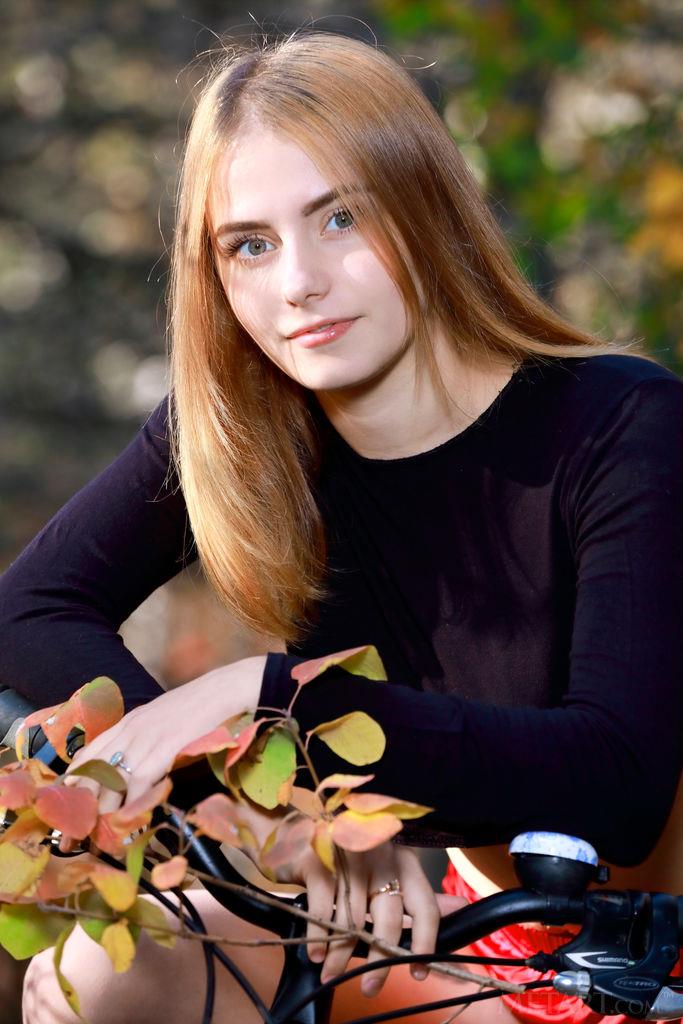 Dakota Pink in Shorts