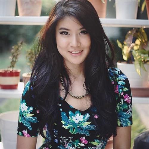 Elizabeth Tan
