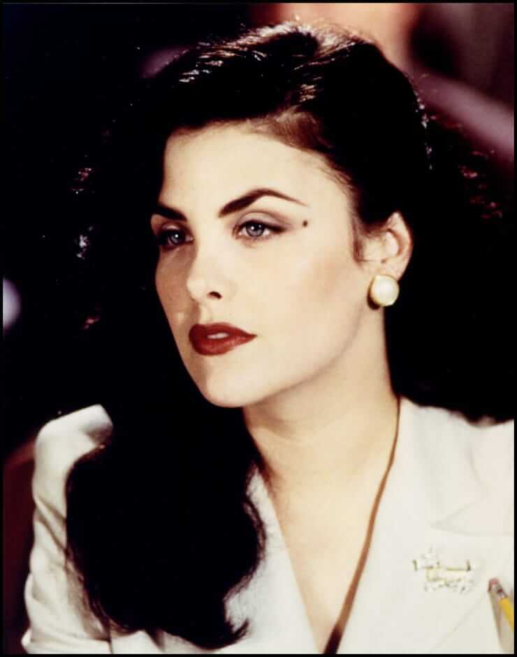 Sherilyn Fenn
