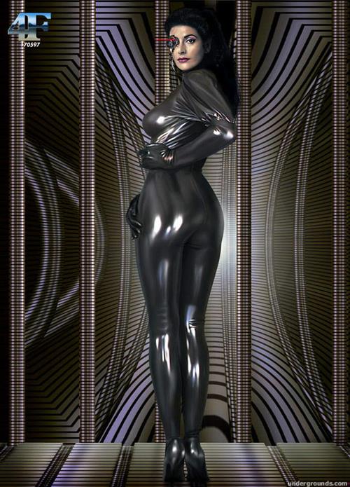 Marina Sirtis - ass