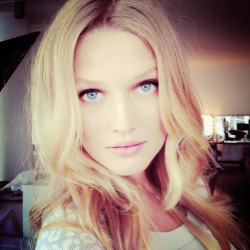 Katiuscia Torres taking a selfie