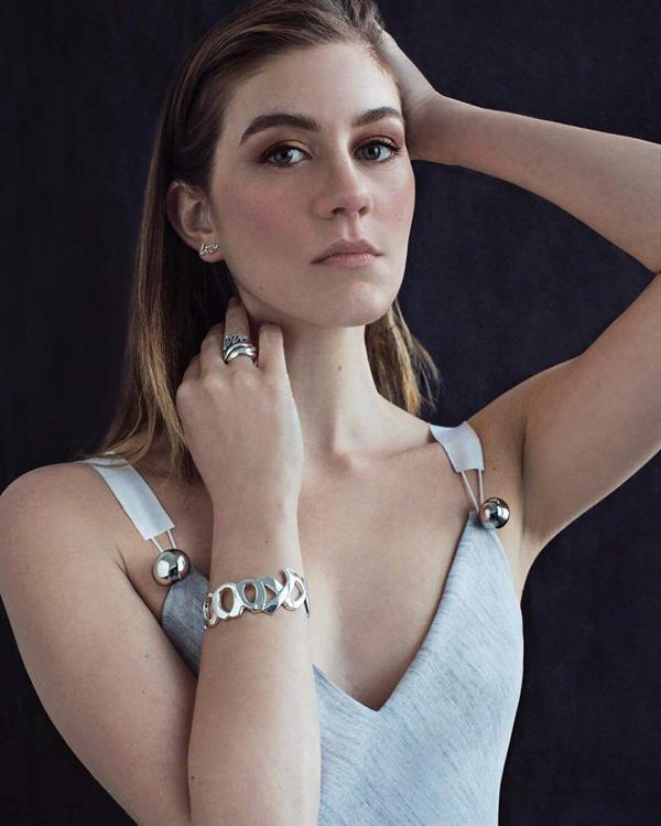 Laura Dreyfuss