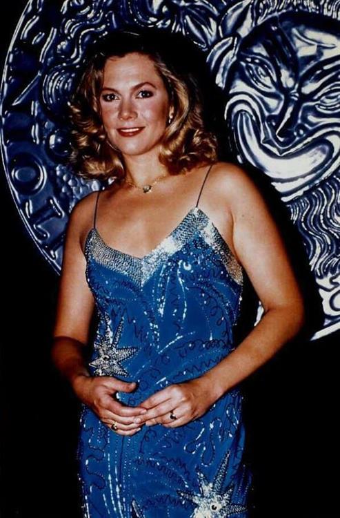 Kathleen Turner