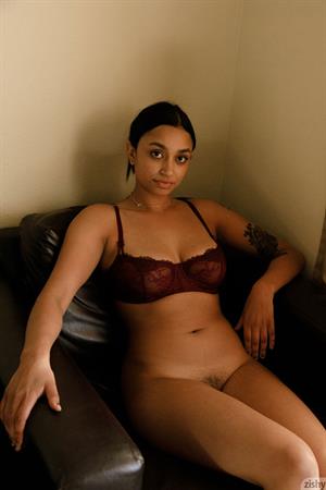 Wynona Gibbs Nude Pictures Wynona Gibbs Texas Girl in Lingerie