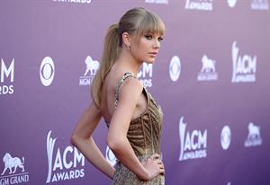 Taylor Swift 48th Annual Academy of Country Music Awards in Las Vegas 4/7/13 