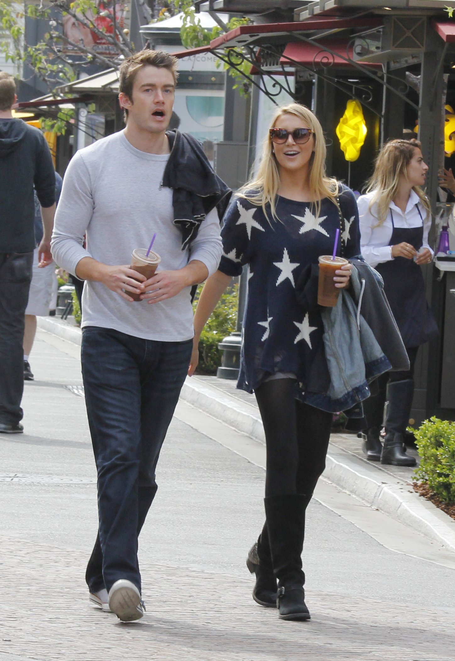 Stephanie Pratt with Robert Buckley in Los Angeles (16.05.2013) 