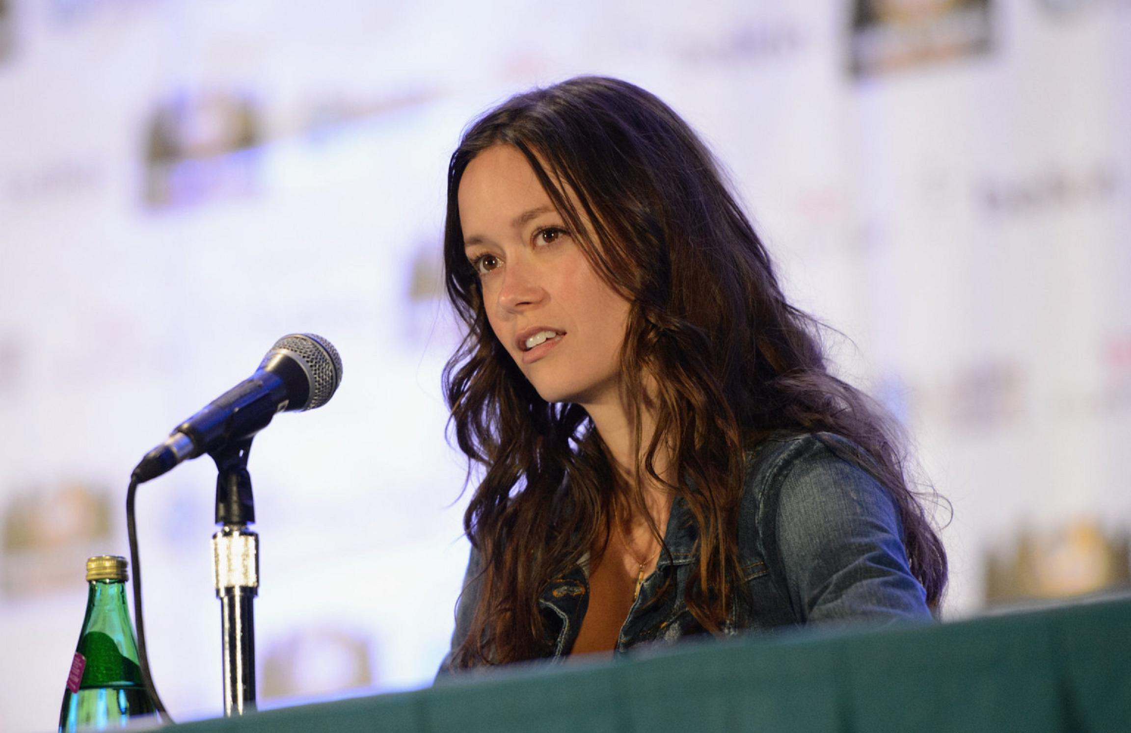Summer Glau at Wizard World Comic-Con in Chicago (Day 2) - August 10, 2013 