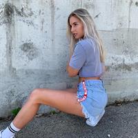 Emma Hartley in Daisy Duke Jean Shorts