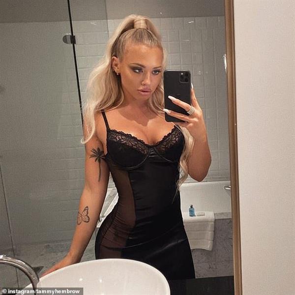 Tammy Hembrow in lingerie taking a selfie