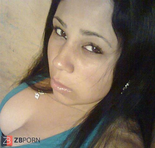 Fernanda Lima (Nickname for Modeling Peituda Safada)
She is a hot brazilian Dancer. 
24yo from Curitiba Brazil