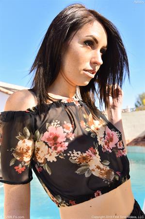 Danielle FTV Nude Pictures Beauty Poolside