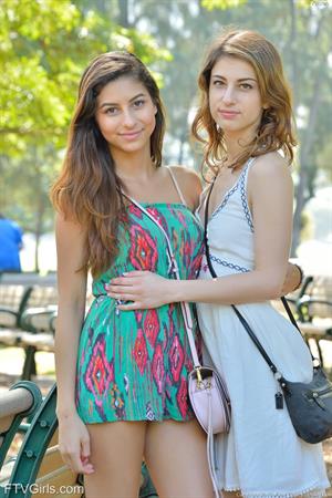 Kristen-and-Nina Nude Pictures Tug Finger Fist