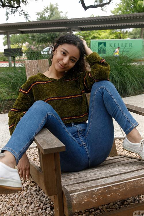 Renee Macias Pictures Renee Macias in Jeans