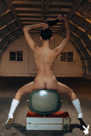 Deisy Leon Leggy Brunette