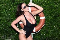 Massive collection of babe Lucy Pinder. 

High Defination potraits of Lucy Pinder.