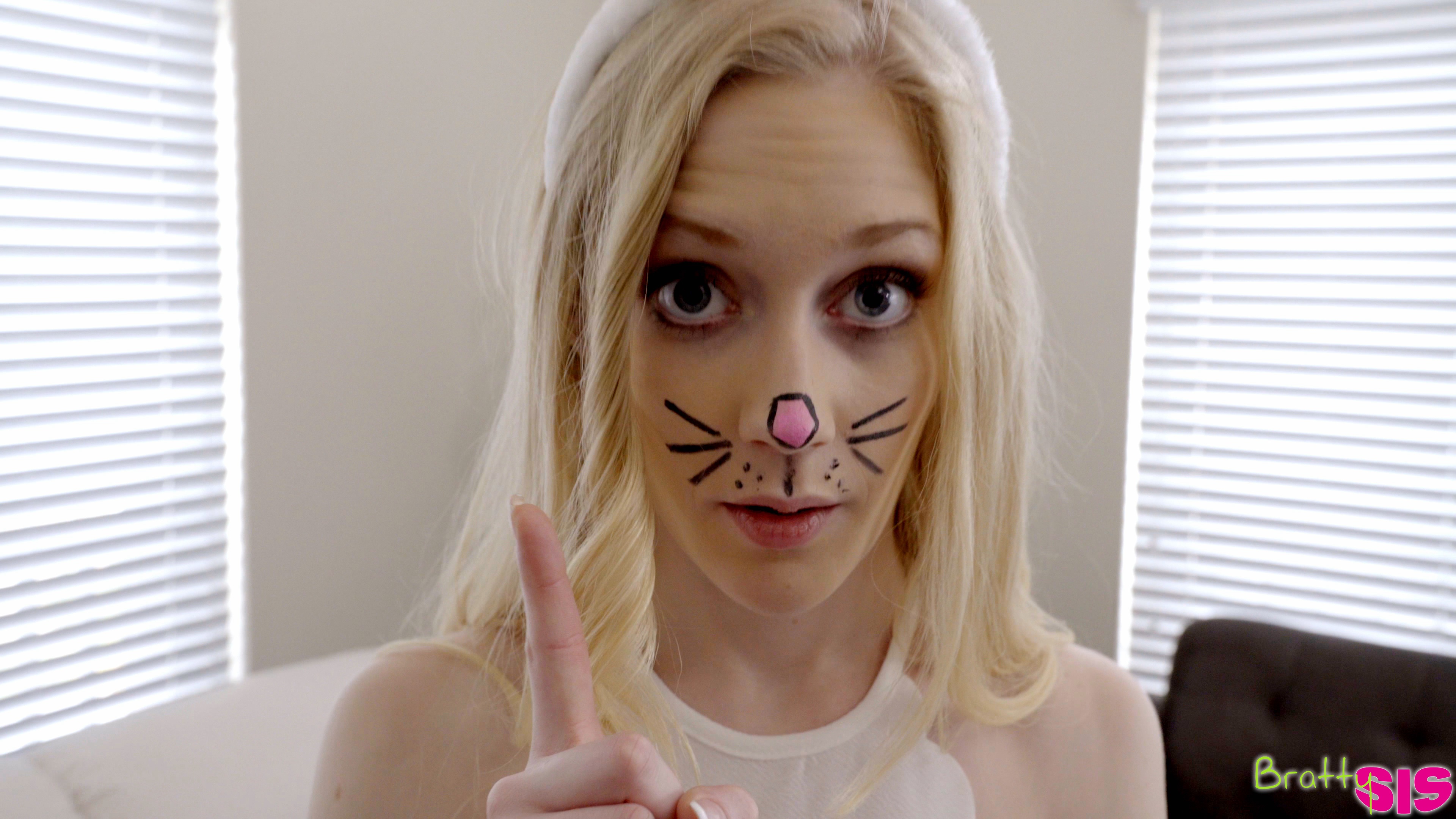 Spunky spinner Emma Stone dresses up for an egg hunt that gets hardcore as she fucks her stepbro for the money egg