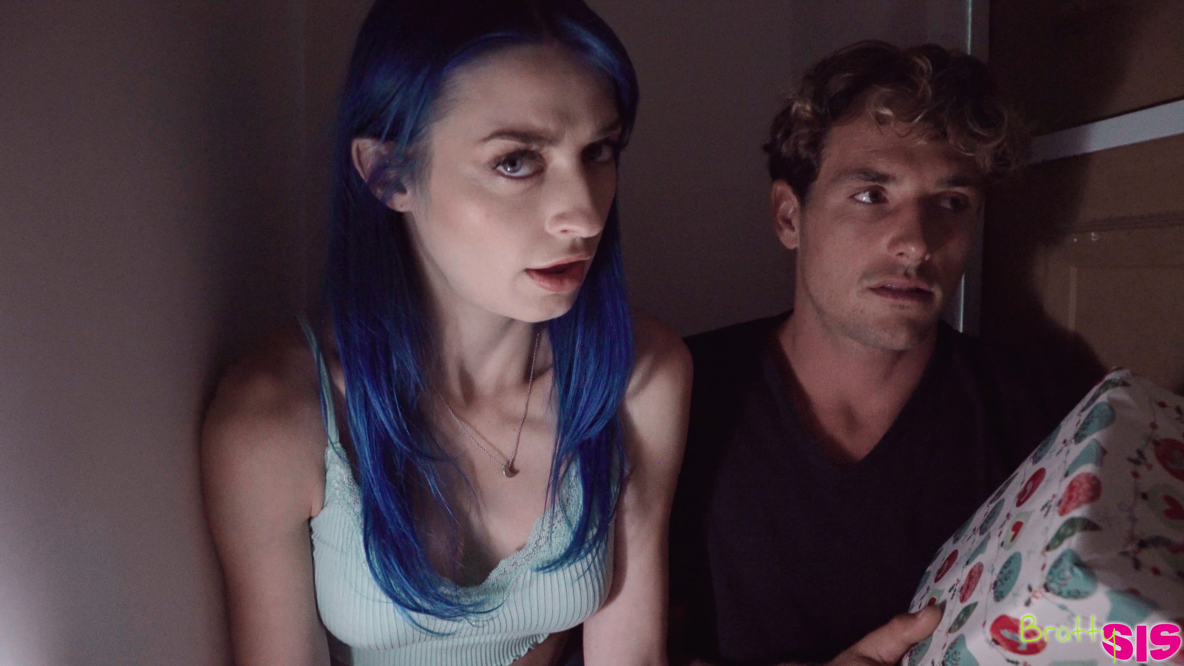 Once Jewelz Blu lays hands on her stepbrothers cock shell stop at nothing to get that man meat inside her bare pussy