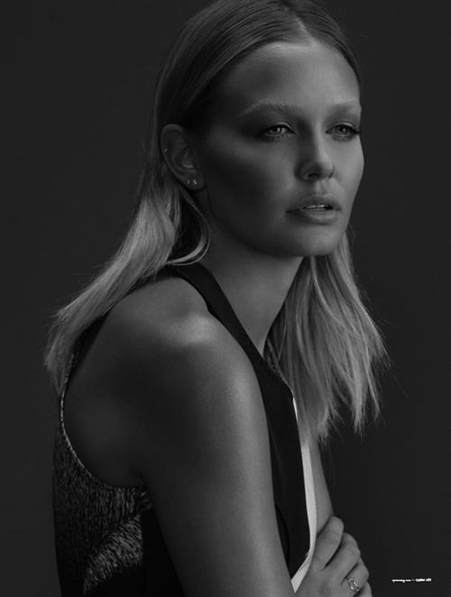 Lara Bingle Pictures Lara Bingle