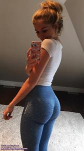 Anonymous taking a selfie and - ass