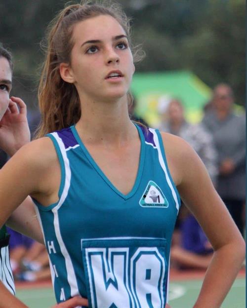 Emily Feld looking hot