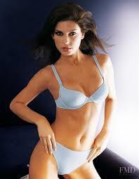 Cinthia Moura in lingerie