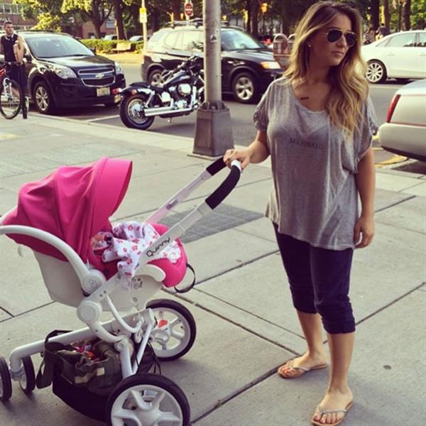 Jessie James Decker