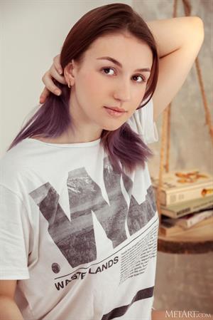 Isabele Pictures Isabele in Panties