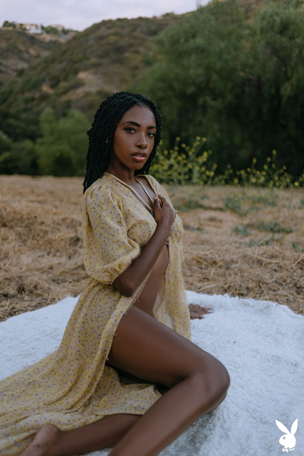 Sarissle Ebony Beauty