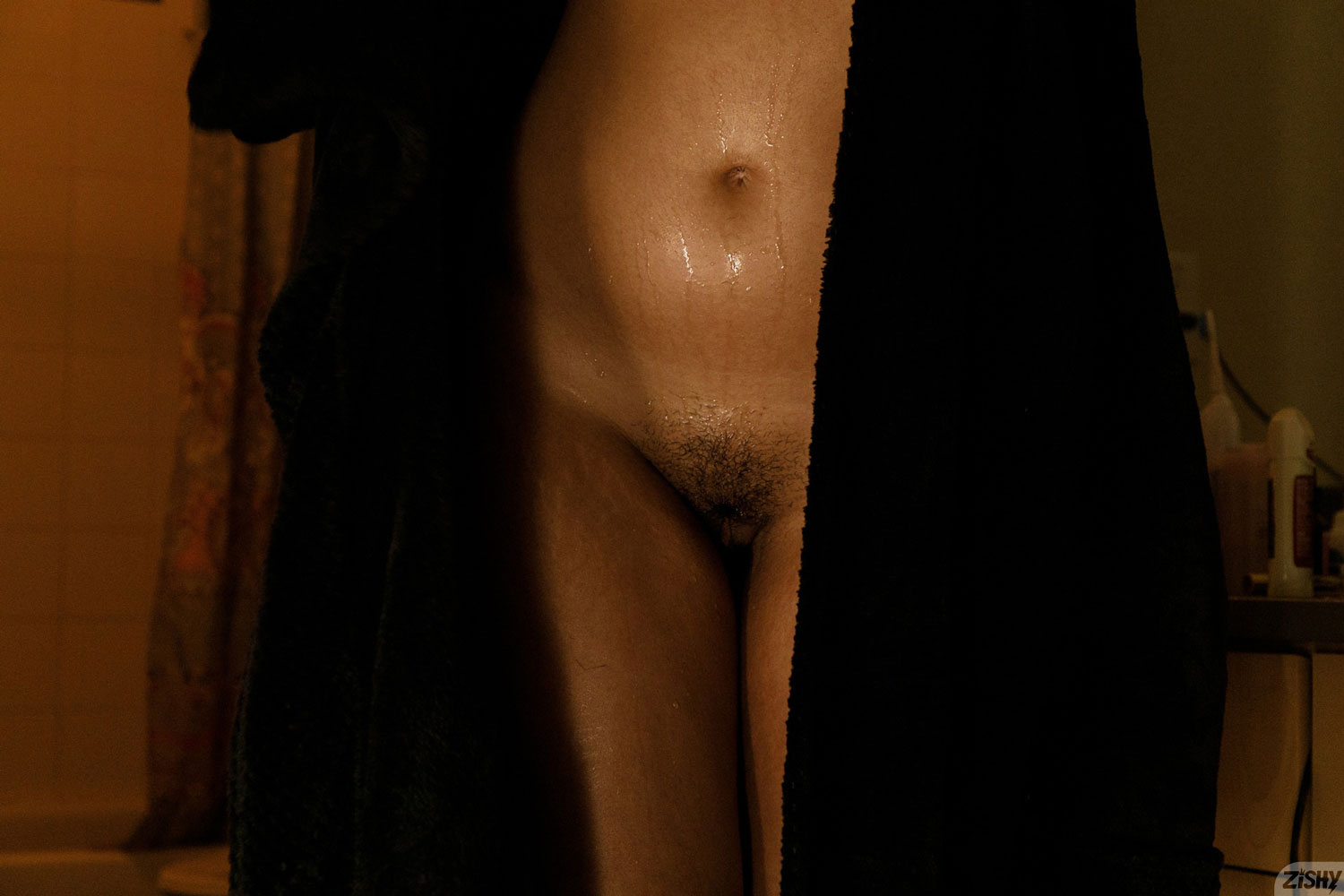 Wynona Gibbs Wet Tits