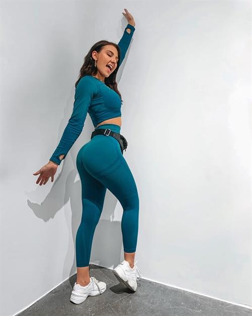 Elizabeth Zaks Pictures Elizabeth Zaks