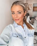 Social Media Influencer
Former TV news reporter