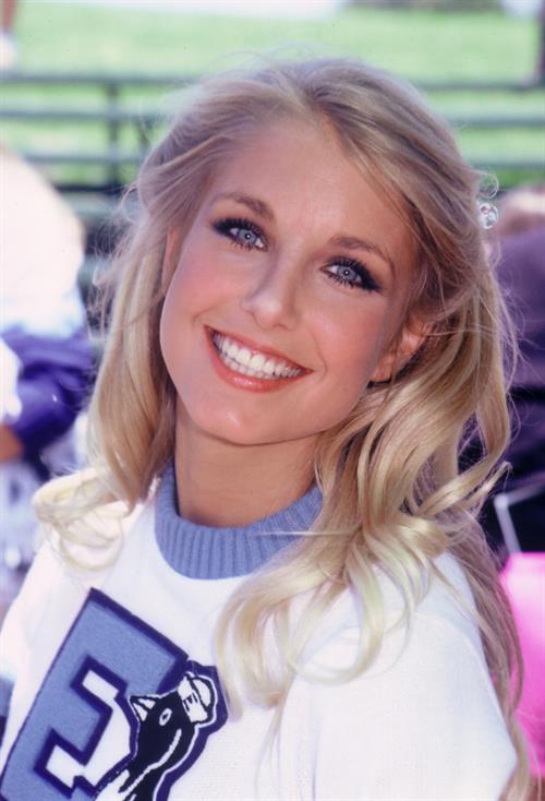 Heather Thomas in Zapped!