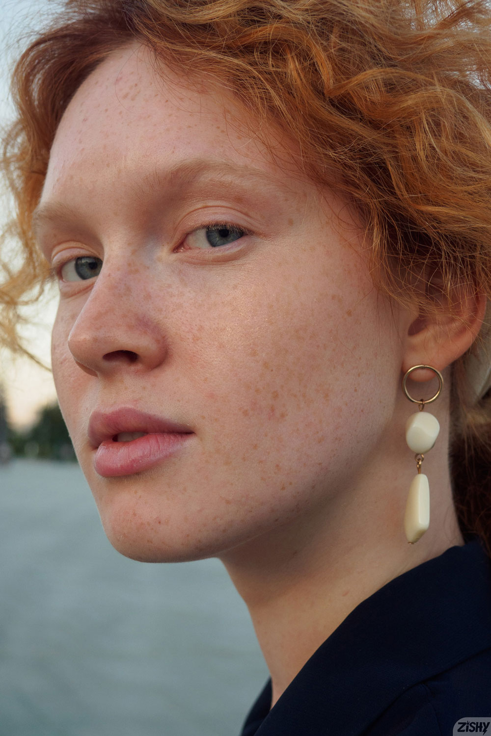 Arina Bik Flashing her Boobs