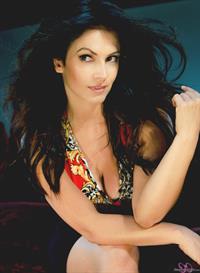 Denise Milani Photoset - OrangeTop