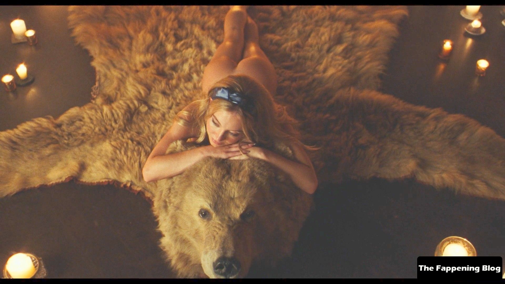 Sydney Sweeney nude in  Euphoria  season 2 (2022)