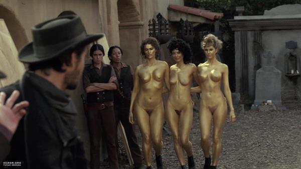 Unknown Golden Prostitutes in Westworld S01E05 (2016)