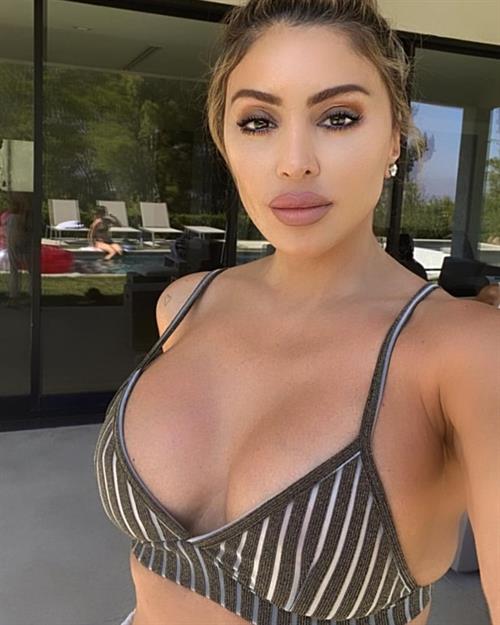 Larsa Pippen Bikini Pictures Larsa Pippen in a bikini