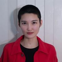 YueZhou taking a selfie