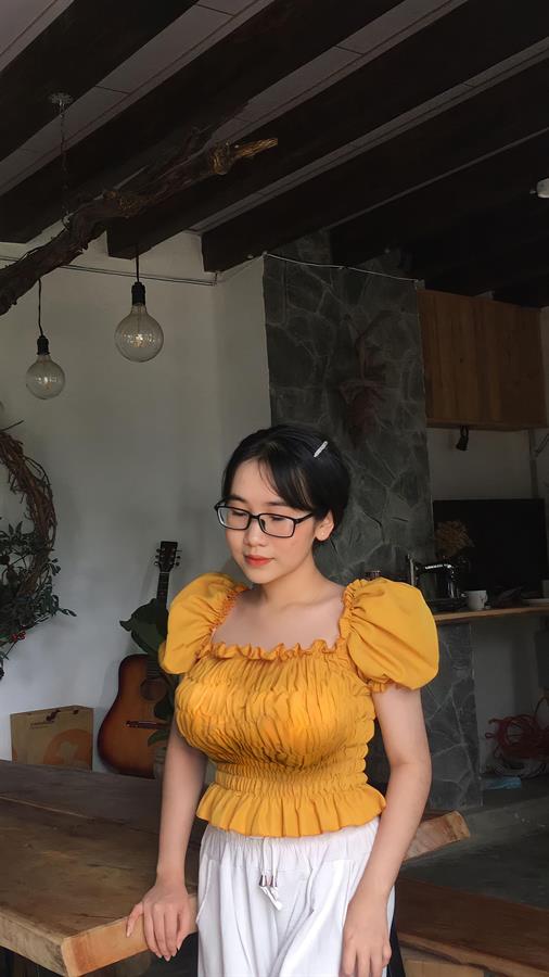 Very busty Vietnamese girl that are not usual in her country.