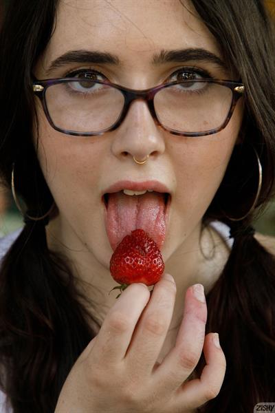 Ophelia Palentine in Shorts