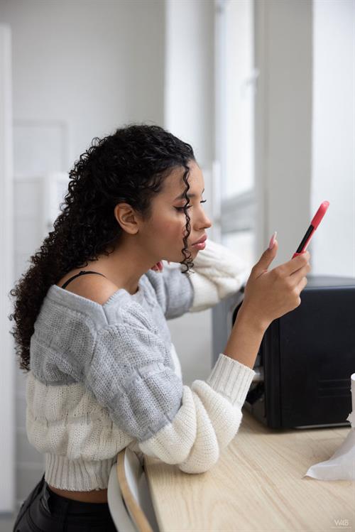 Valery Ponce Stunning Exotic Babe