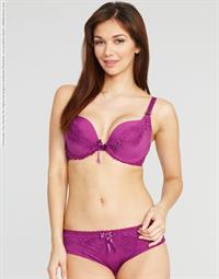 Dominika van Santen in lingerie