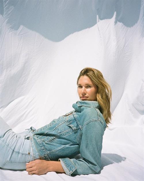 Alix Klineman Pictures Alix Klineman