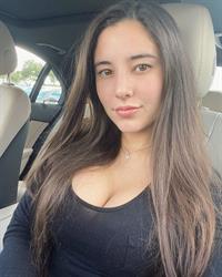 Angie Varona