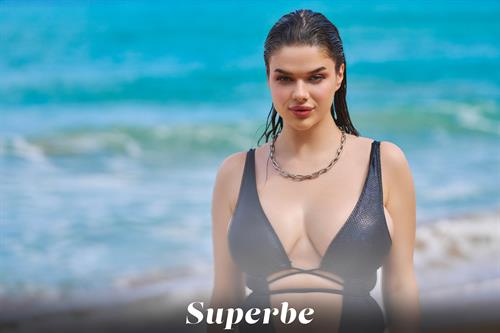 Lola Johnson castaway