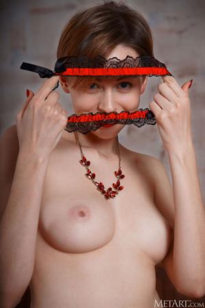 Lilu Rose Nude Pictures Lilu Rose Classy Babe Shows off her Bush