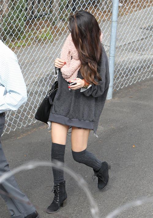 Selena Gomez arriving at a studio in LA 2/8/13 
