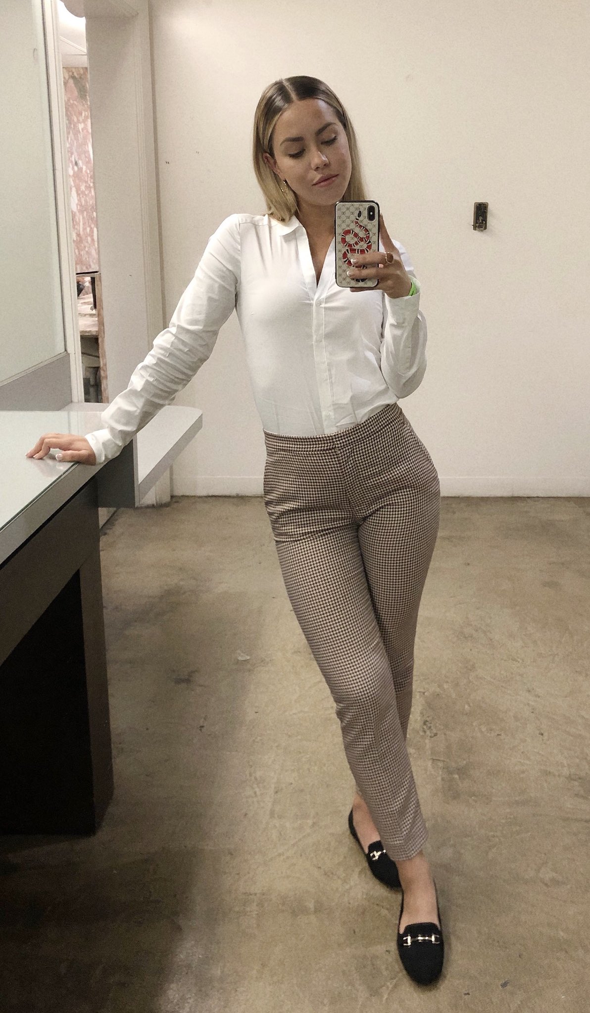 Alina Lopez taking a selfie